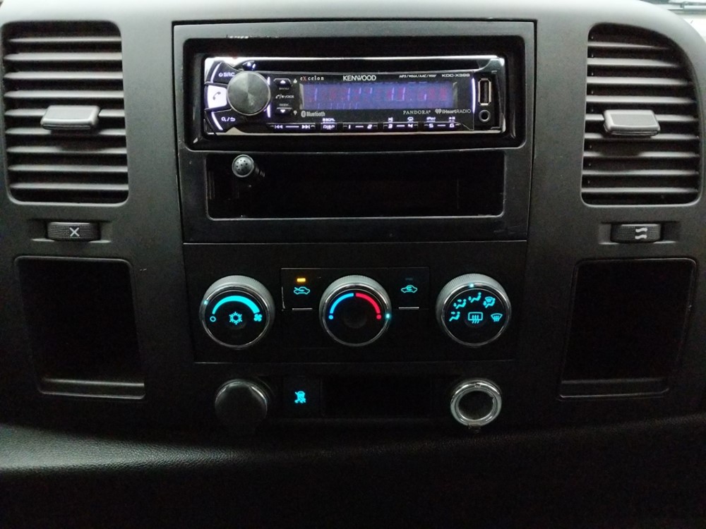 2009 Chevrolet Silverado 1500 - Stereo Package