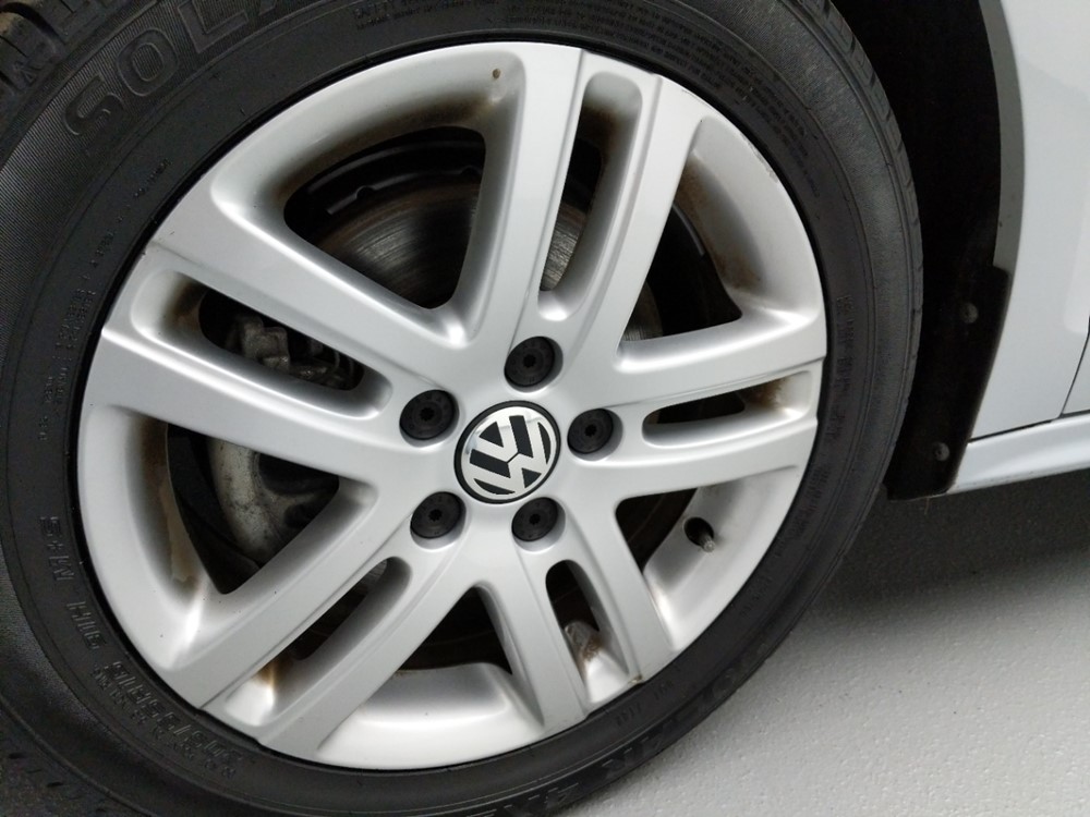 2017 Volkswagen Jetta - Wheel