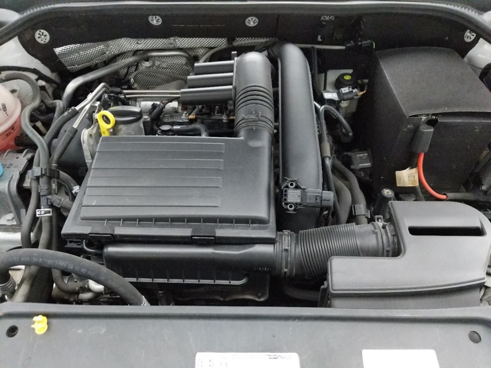2016 Volkswagen Jetta - Engine