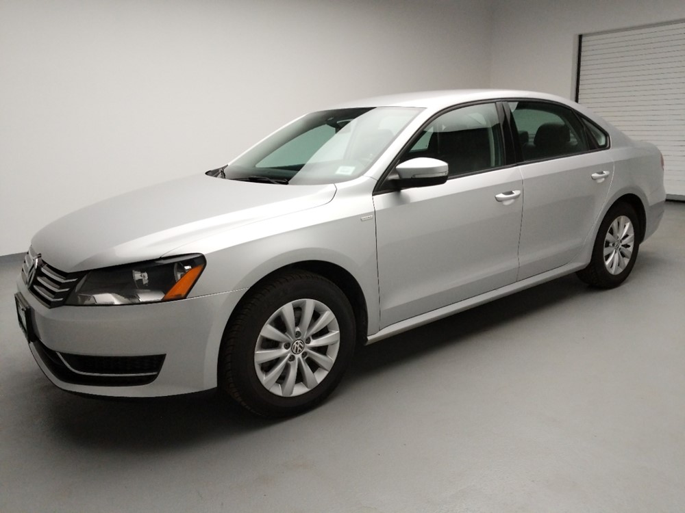 2014 Volkswagen Passat - Driver Front Side
