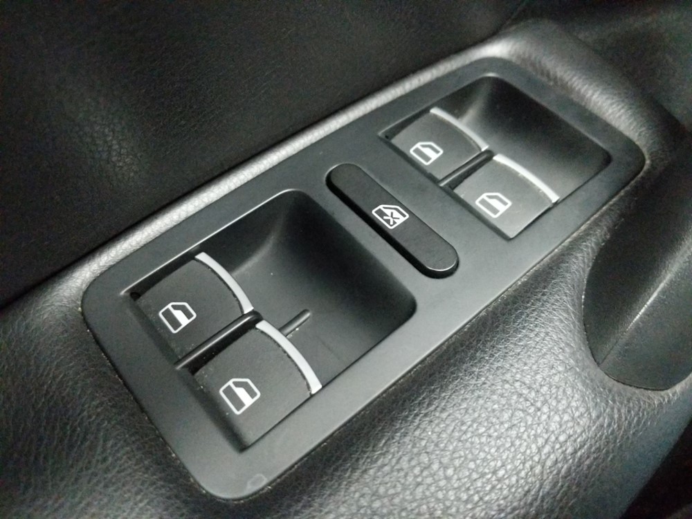 2014 Volkswagen Passat - Driver Power Windows/Lock Control