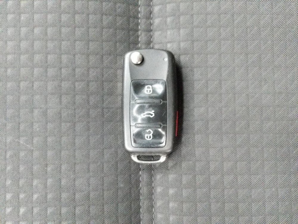 2016 Volkswagen Jetta - Keys