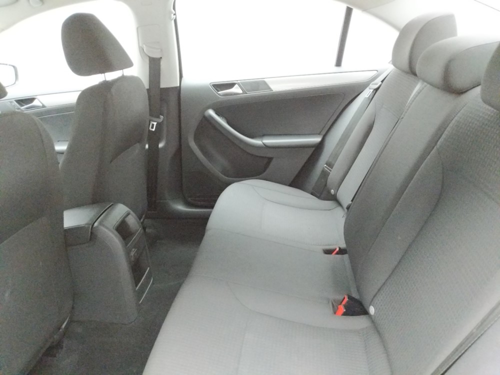 2016 Volkswagen Jetta - Driver Rear Seat