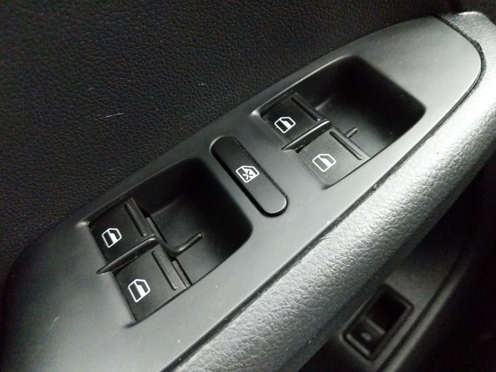 2015 Volkswagen Jetta - Driver Power Windows/Lock Control