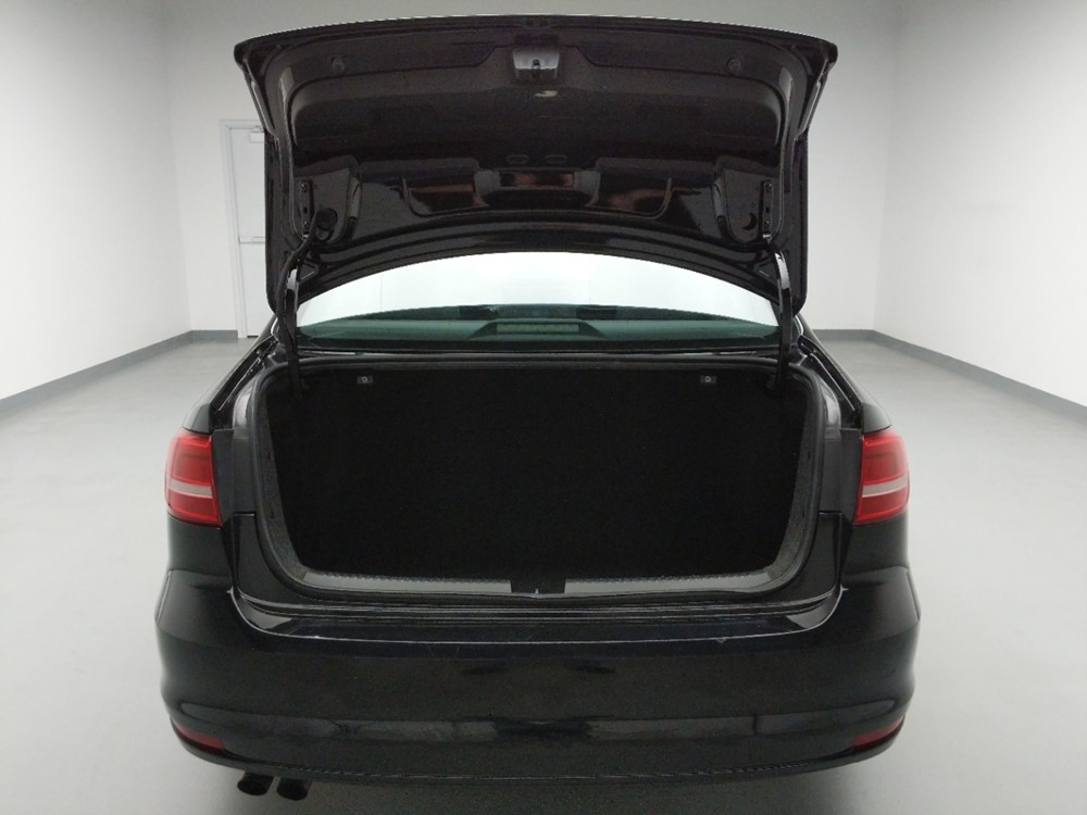 2015 Volkswagen Jetta - Trunk