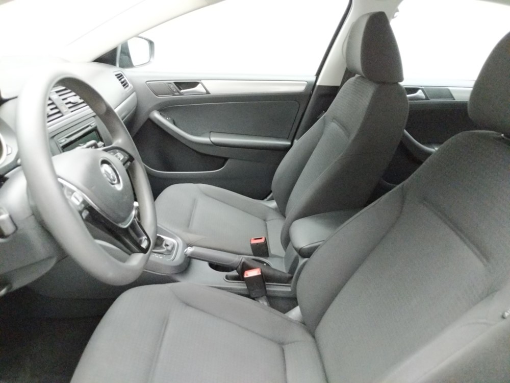 2015 Volkswagen Jetta - Driver Front Seat