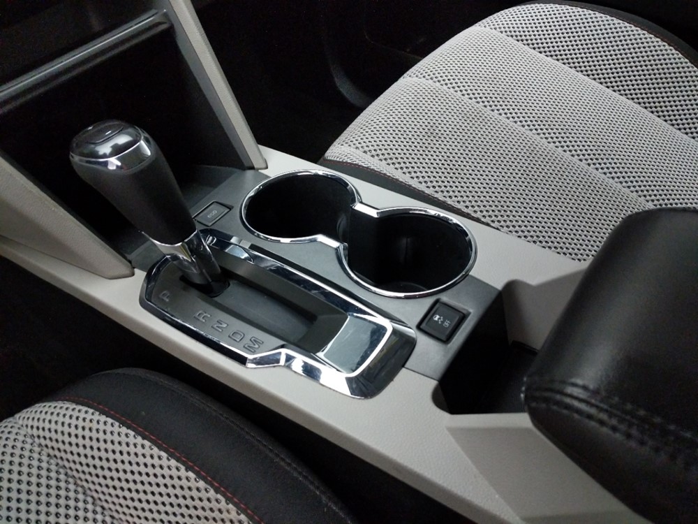 2016 Chevrolet Equinox - Center Console/Cup Holders