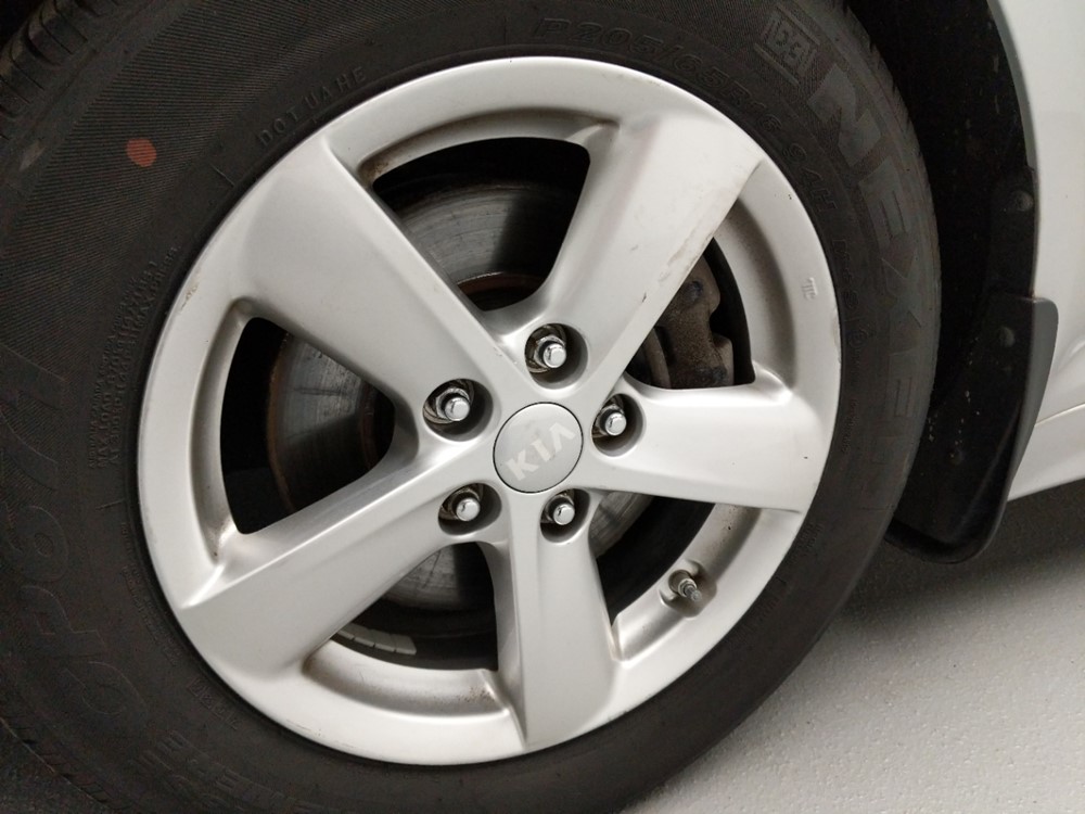 2015 Kia Optima - Wheel