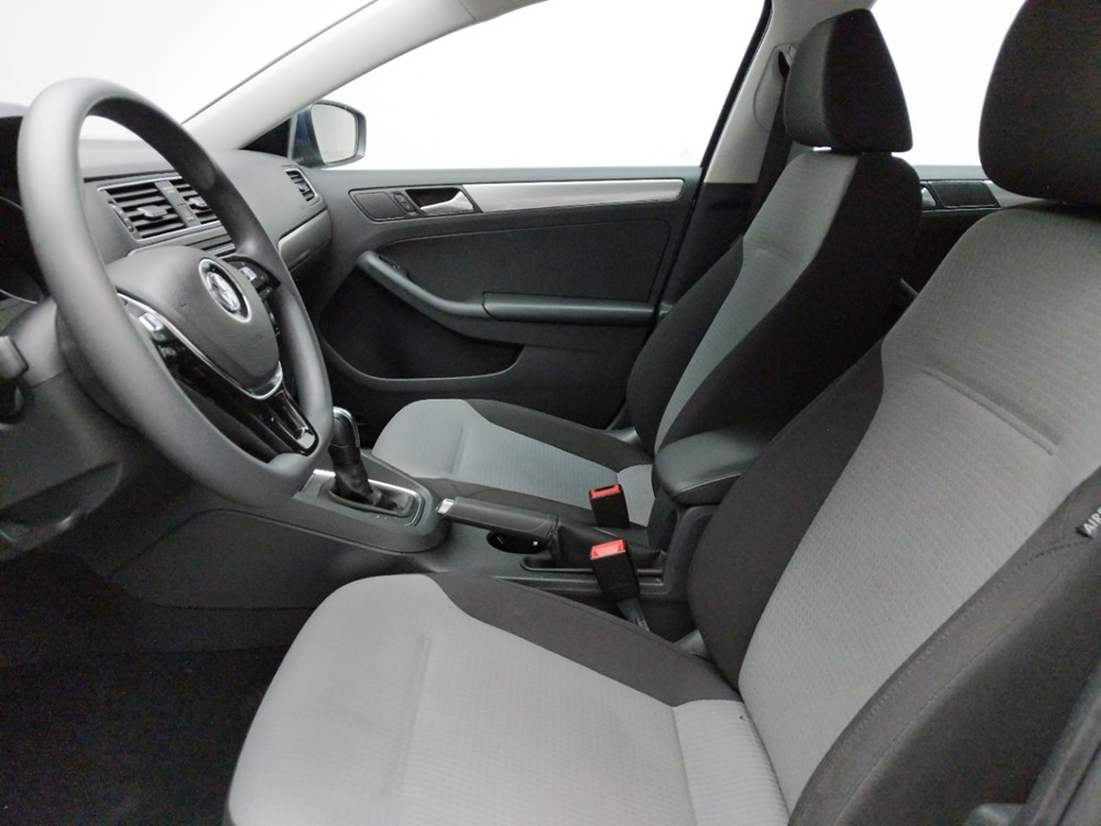 2017 Volkswagen Jetta - Driver Front Seat