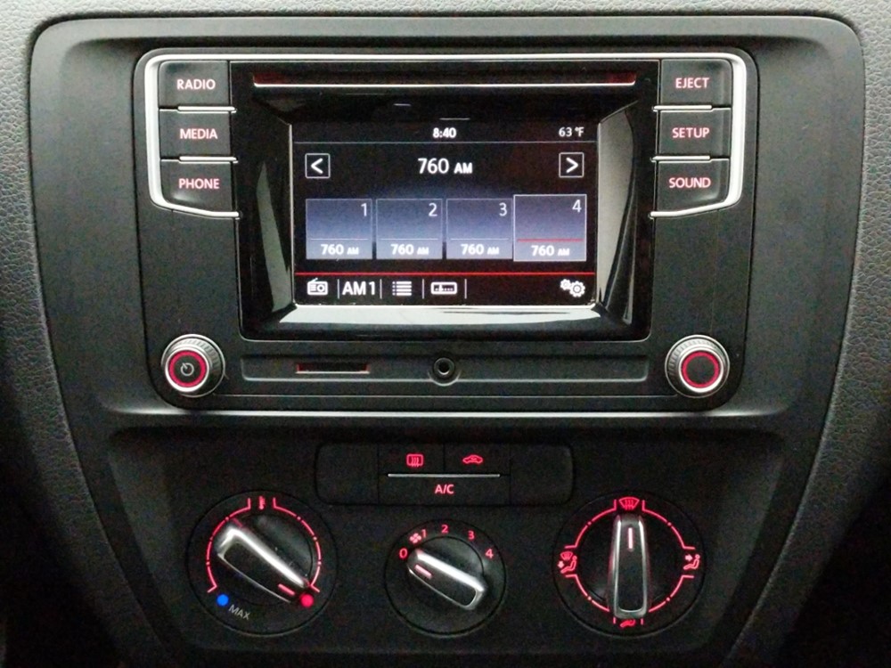 2017 Volkswagen Jetta - Stereo Package