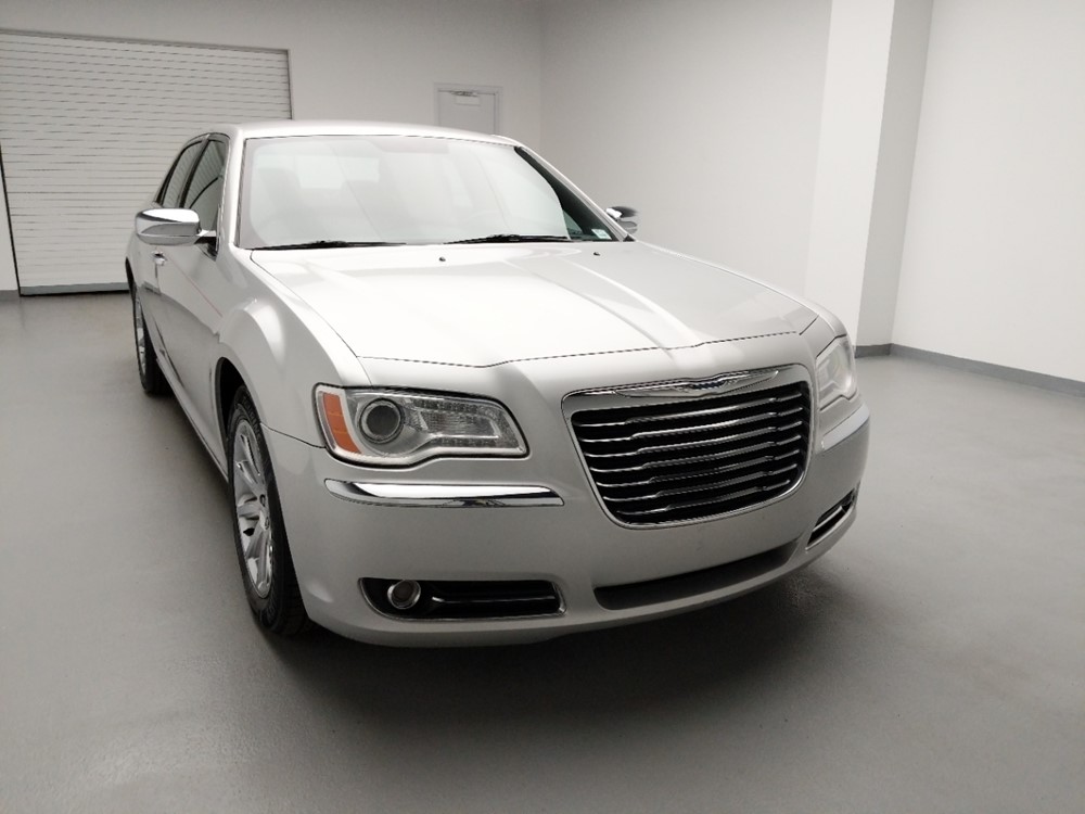 2012 Chrysler 300 - Passenger Front Hood