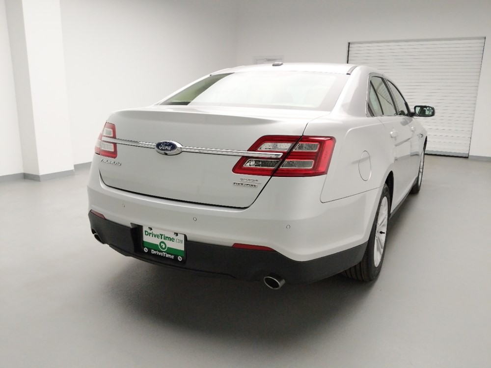 2018 Ford Taurus - Passenger Rear Trunk