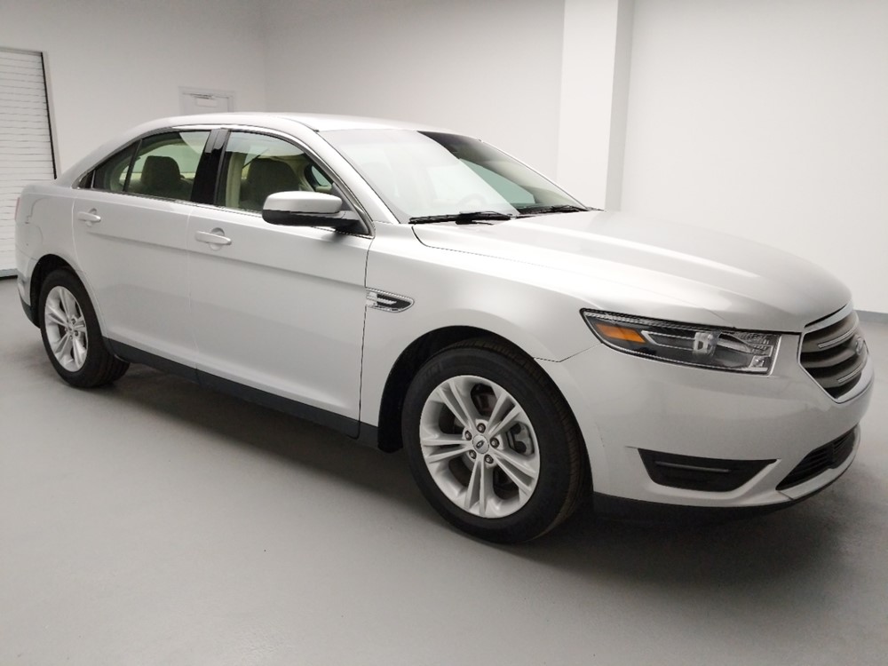 2018 Ford Taurus - Passenger Front Side