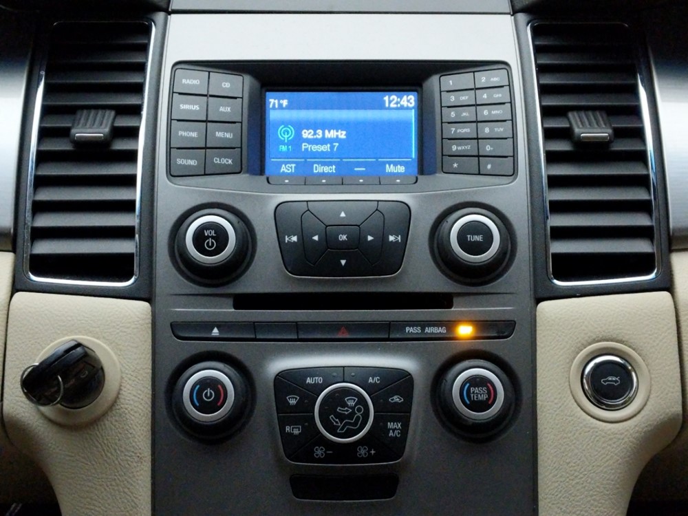 2018 Ford Taurus - Stereo Package