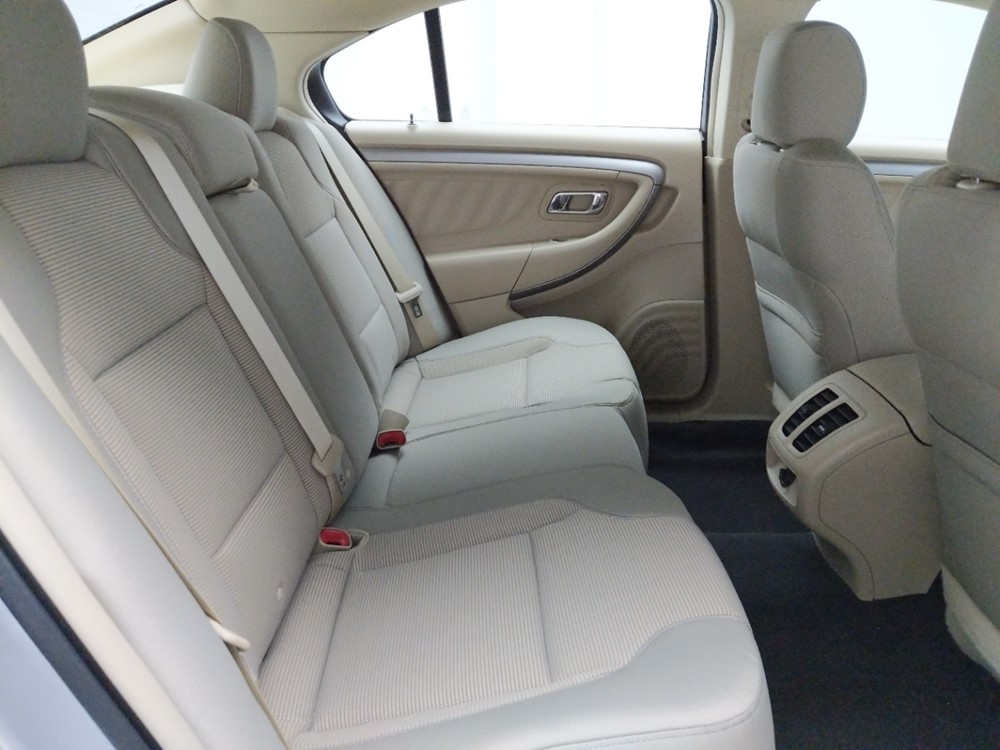 2018 Ford Taurus - Passenger Rear Seat