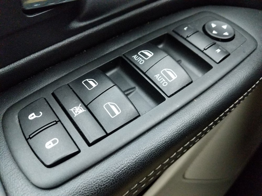 2014 Chrysler Town and Country - Driver Power Windows/Lock Control