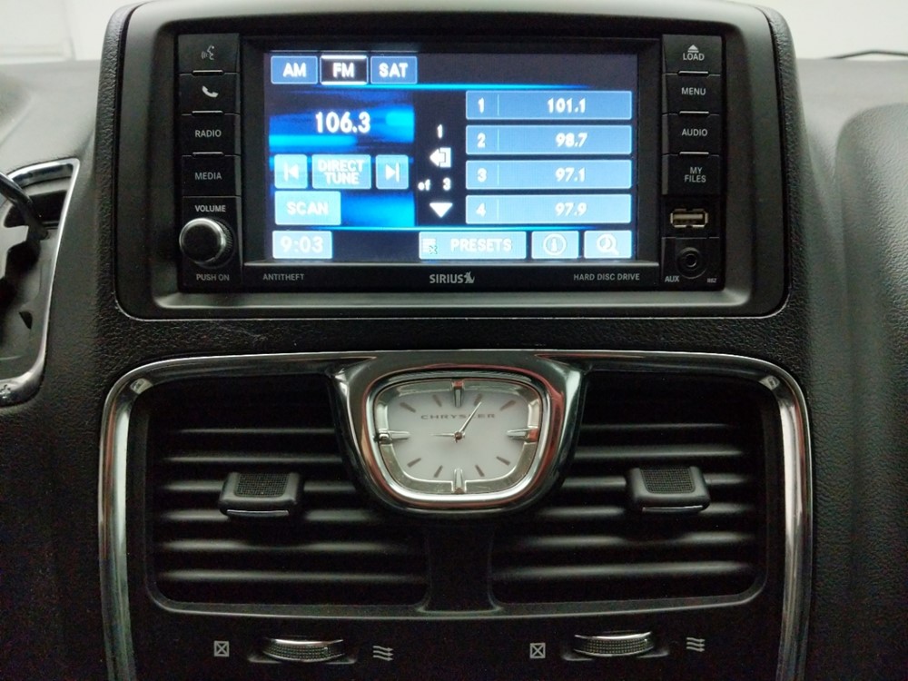 2014 Chrysler Town and Country - Stereo Package
