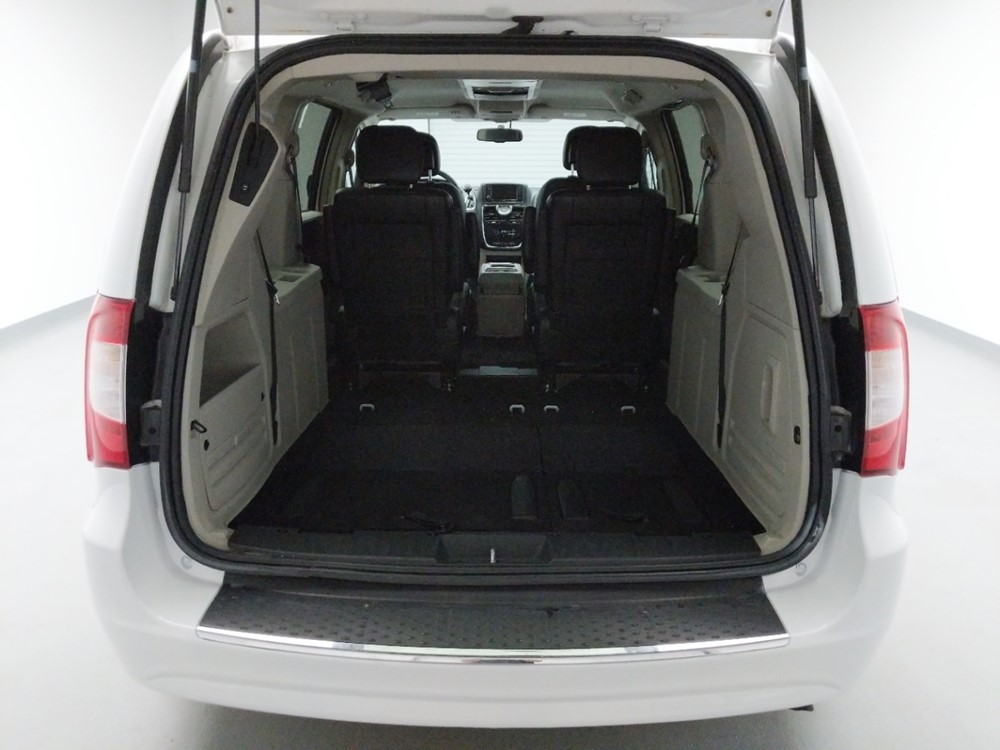 2014 Chrysler Town and Country - Trunk