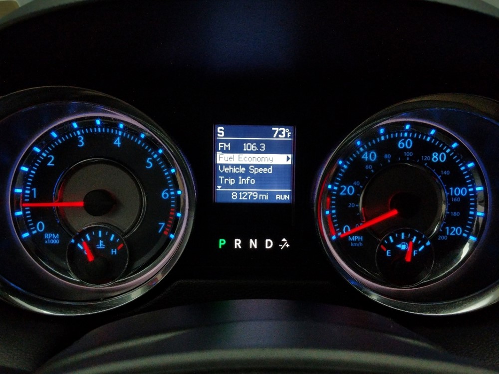 2014 Chrysler Town and Country - Odometer Close Up