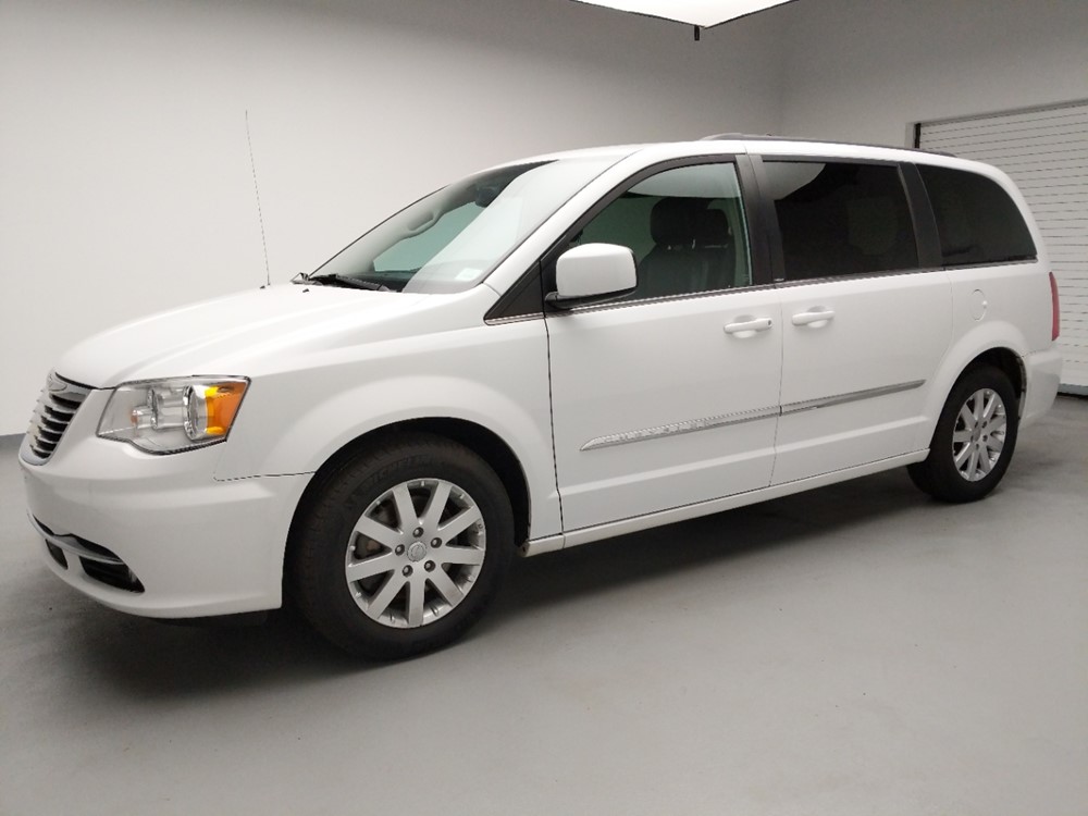 2014 Chrysler Town and Country - Driver Front Side