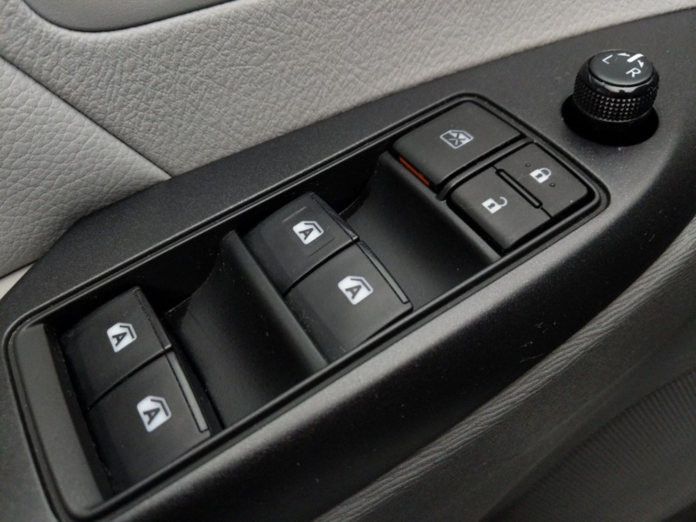 2018 Toyota Sienna - Driver Power Windows/Lock Control