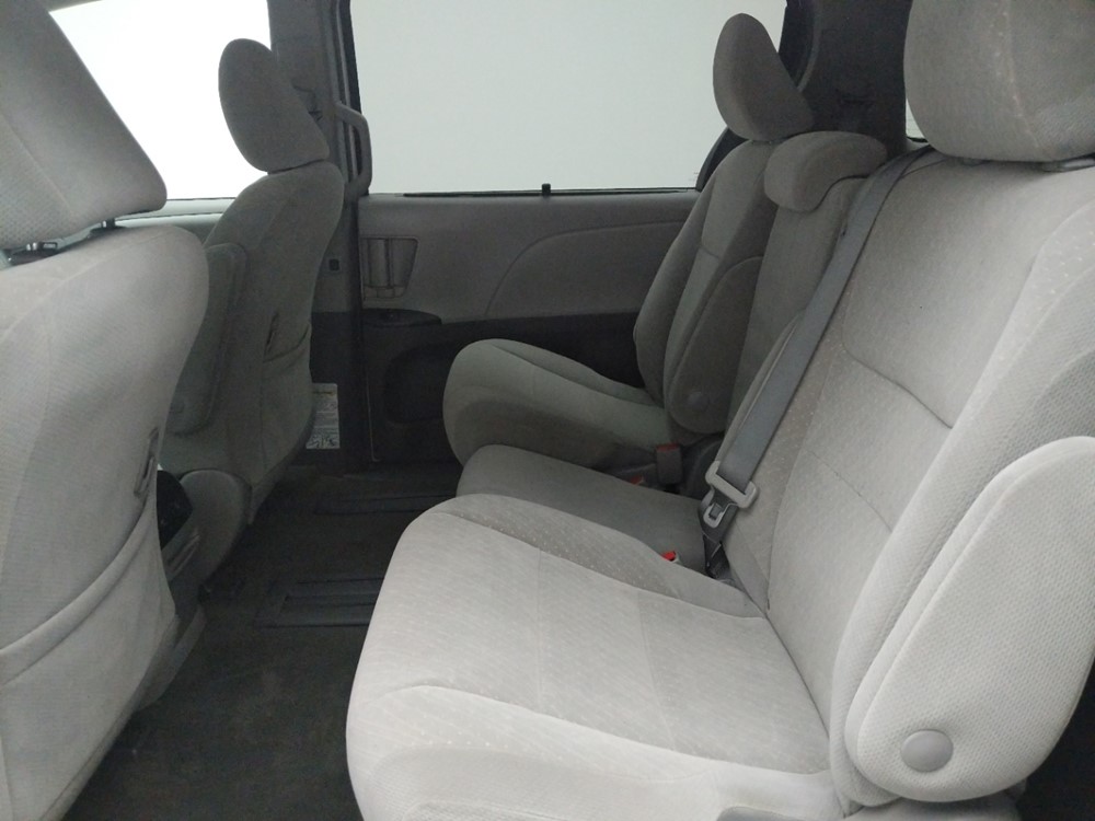 2018 Toyota Sienna - Driver Rear Seat