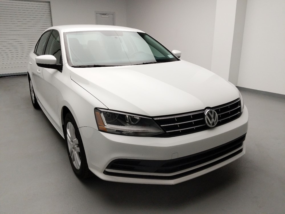 2018 Volkswagen Jetta - Passenger Front Hood