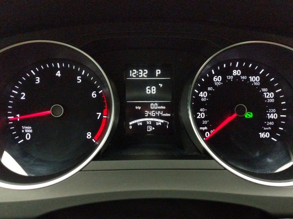 2018 Volkswagen Jetta - Odometer Close Up