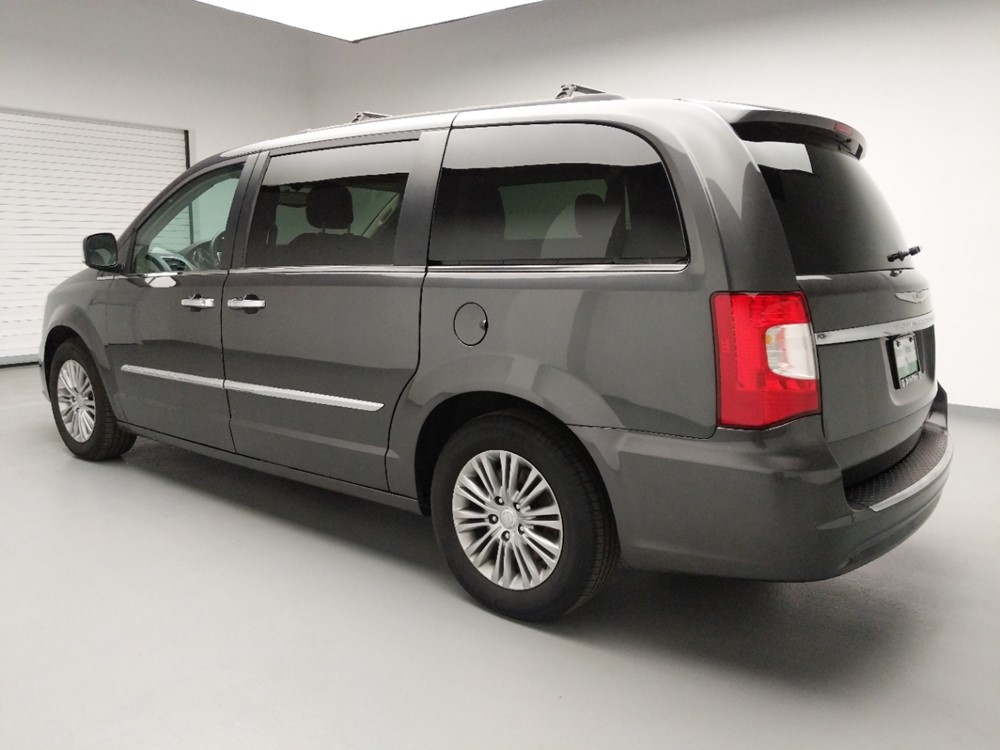 2016 Chrysler Town and Country - Driver Rear Side