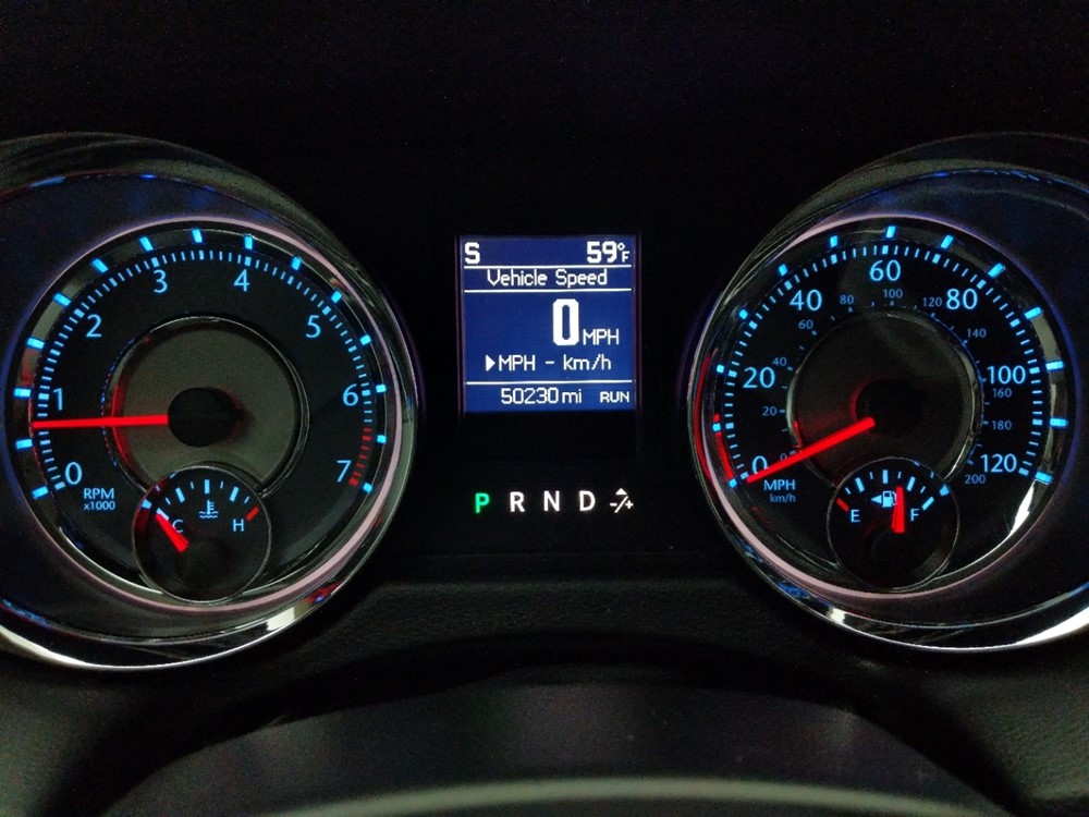 2016 Chrysler Town and Country - Odometer Close Up