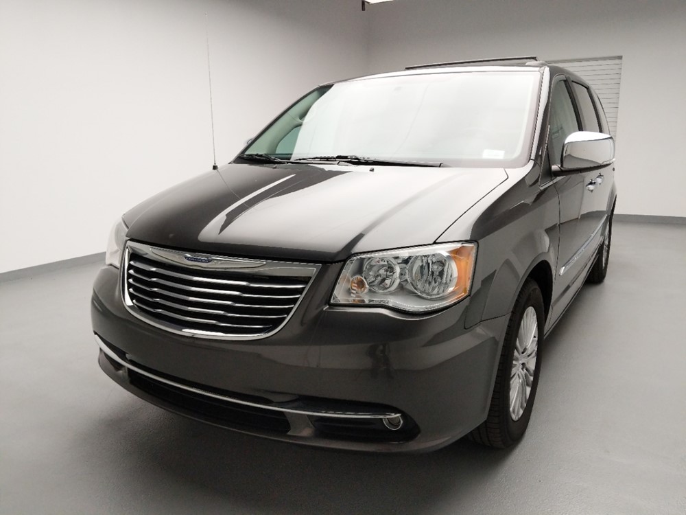2016 Chrysler Town and Country - Driver Front Hood
