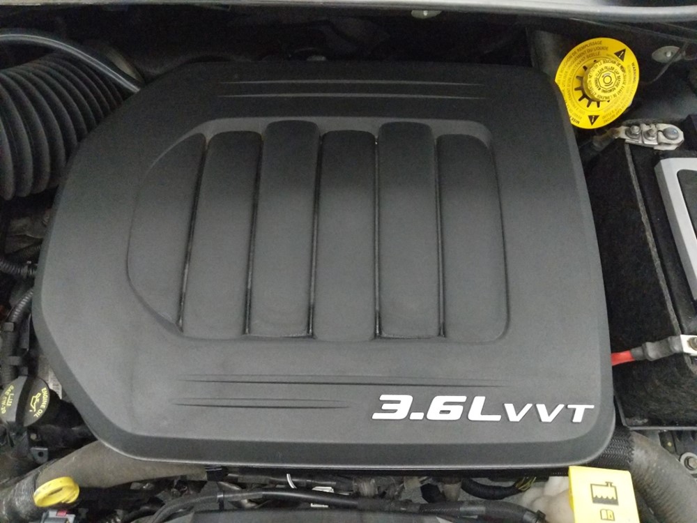 2016 Chrysler Town and Country - Engine
