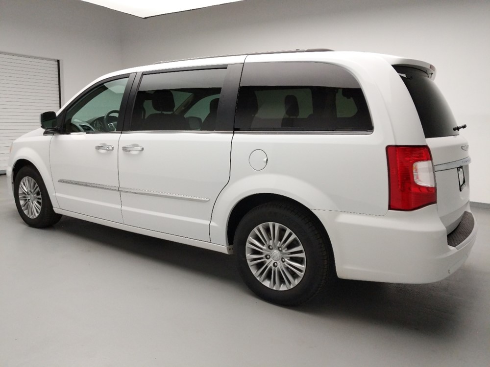 2016 Chrysler Town and Country - Driver Rear Side
