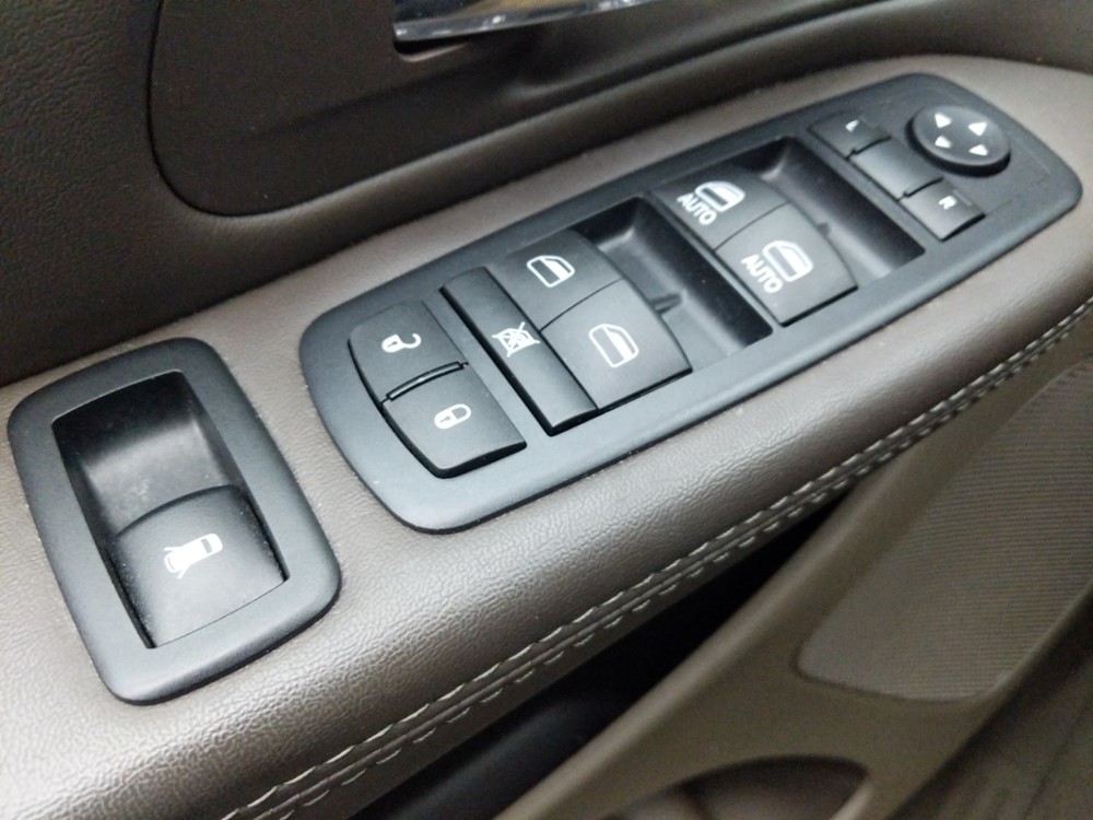 2016 Chrysler Town and Country - Driver Power Windows/Lock Control