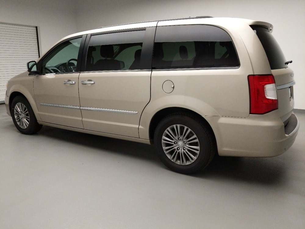 2014 Chrysler Town and Country - Driver Rear Side