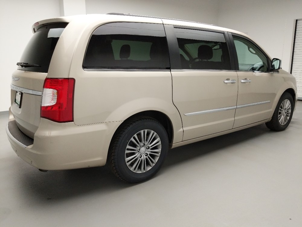2014 Chrysler Town and Country - Passenger Rear Side