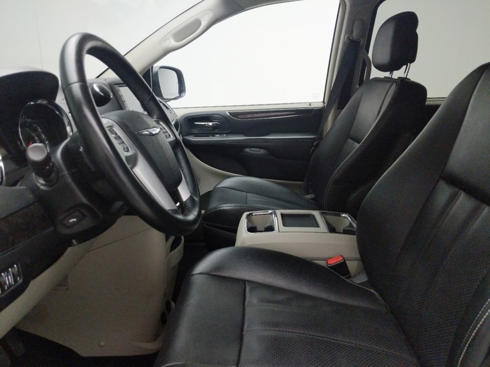 2014 Chrysler Town and Country - Driver Front Seat