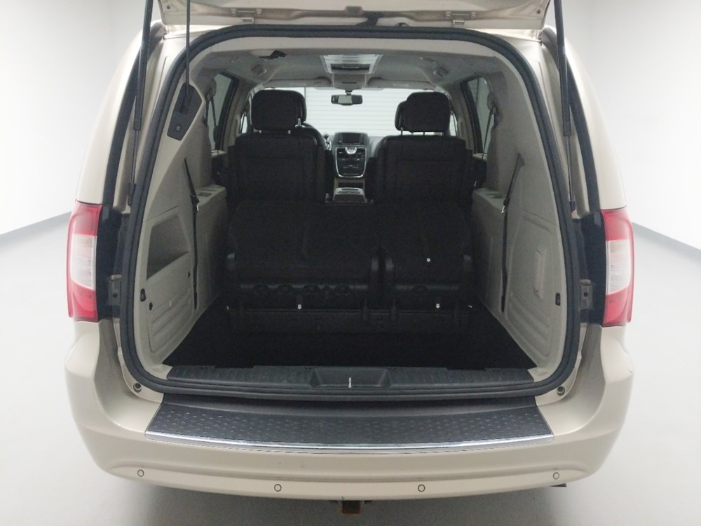 2014 Chrysler Town and Country - Trunk