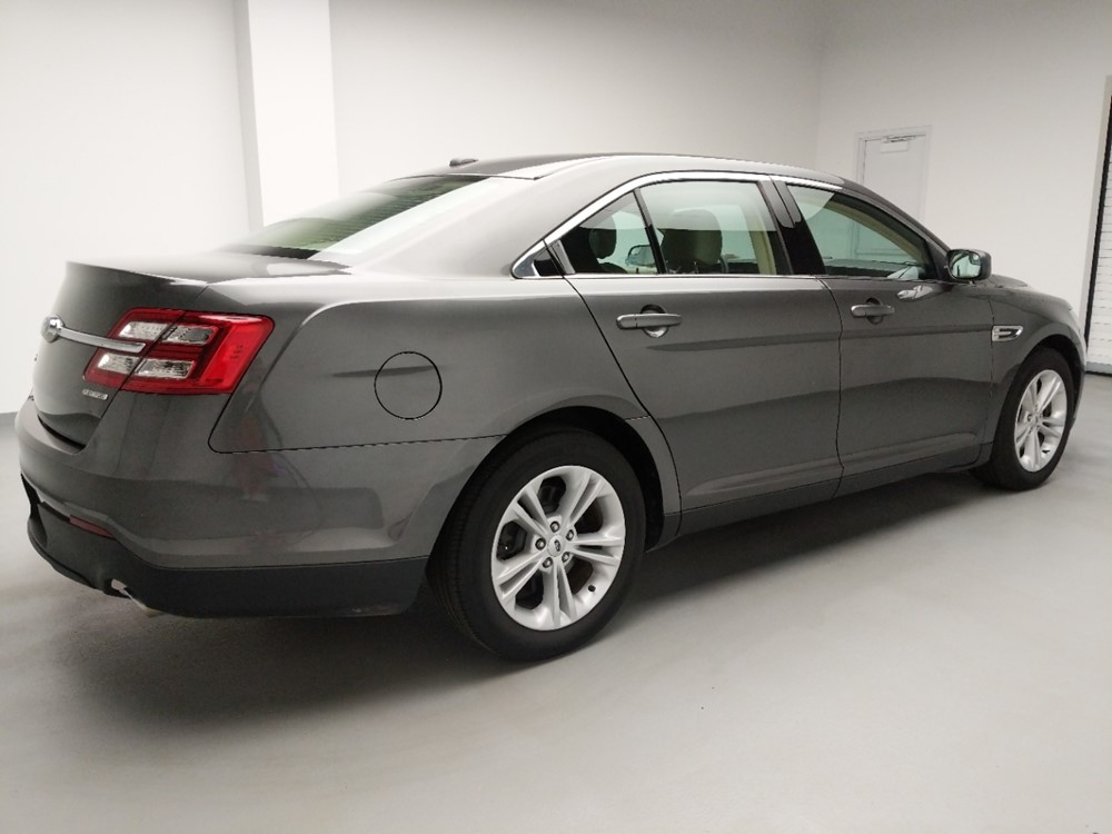 2015 Ford Taurus - Passenger Rear Side