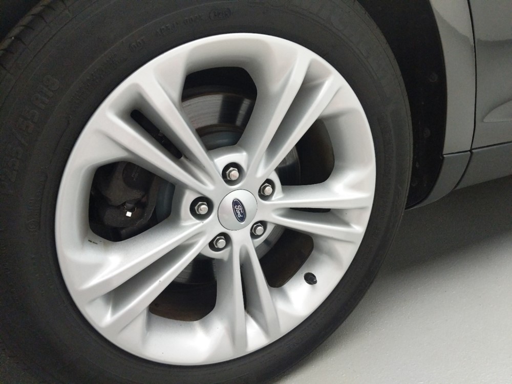 2015 Ford Taurus - Wheel
