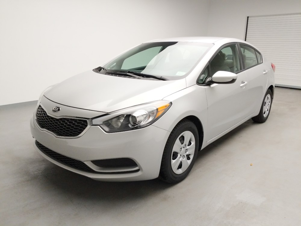 Used 2016 Kia Forte Driver Front Bumper