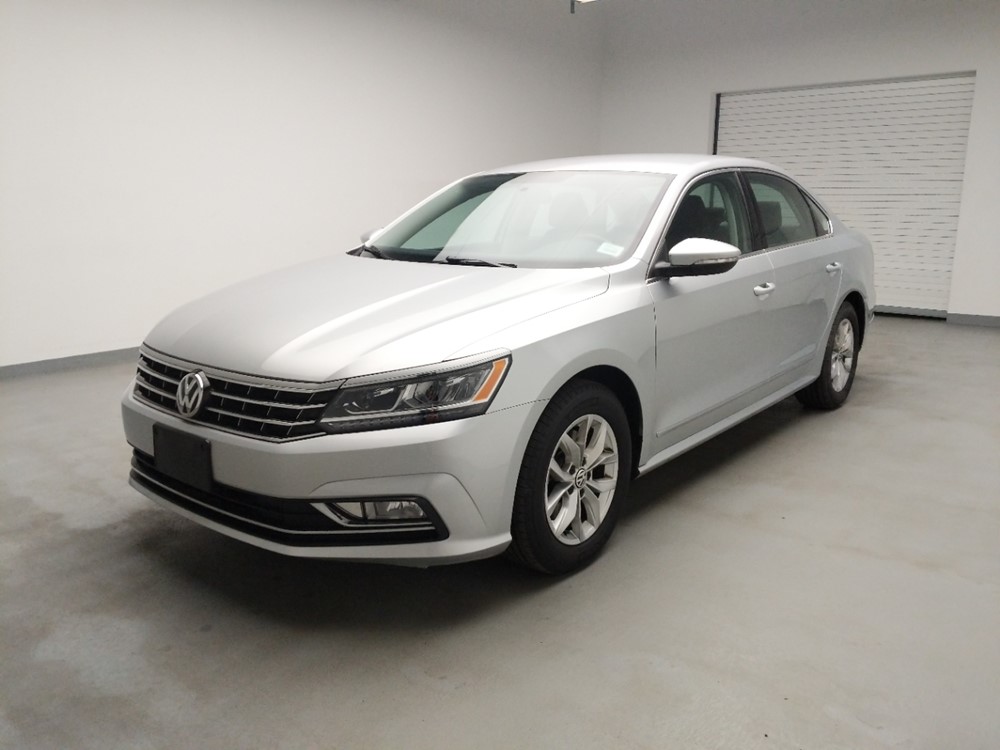 Used 2016 Volkswagen Passat Driver Front Bumper