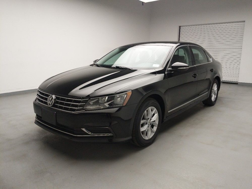 Used 2016 Volkswagen Passat Driver Front Bumper