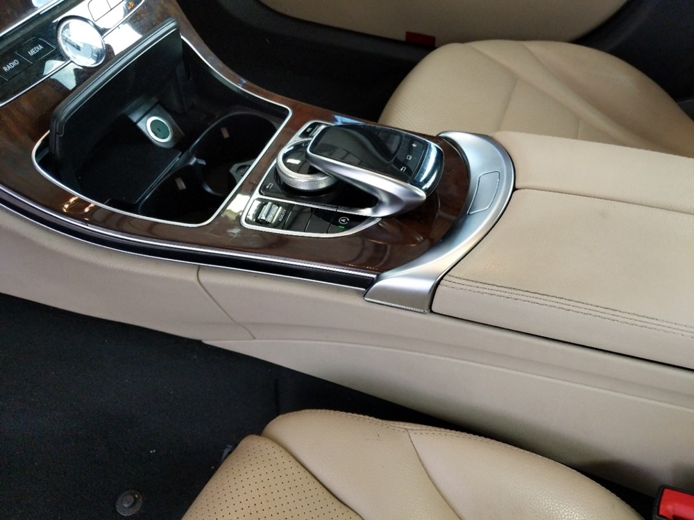 2015 Mercedes-Benz C300 - Center Console/Cup Holders