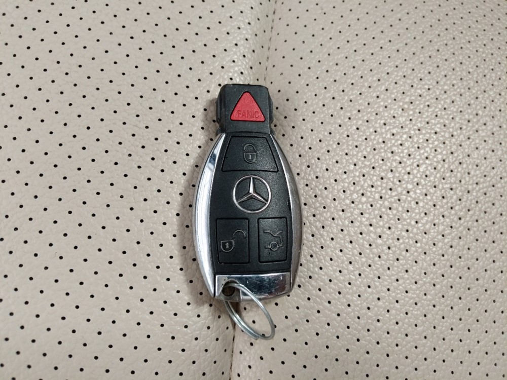 2015 Mercedes-Benz C300 - Keys