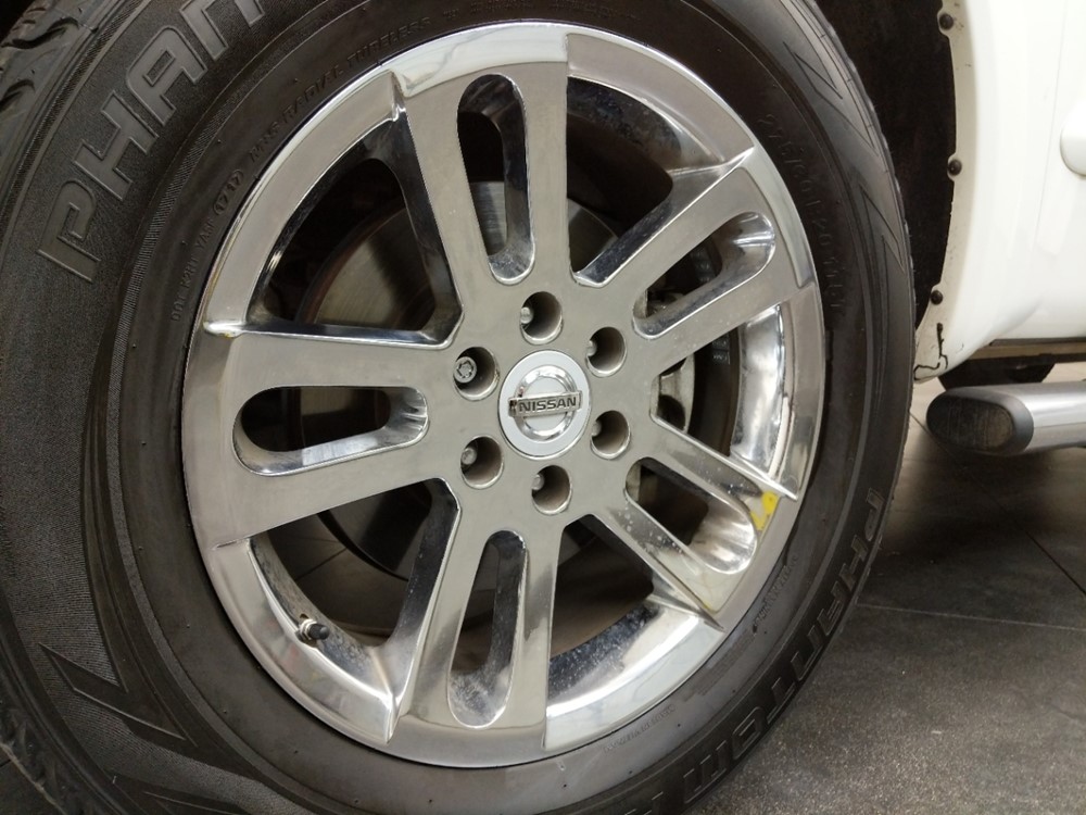 2015 Nissan Titan - Wheel