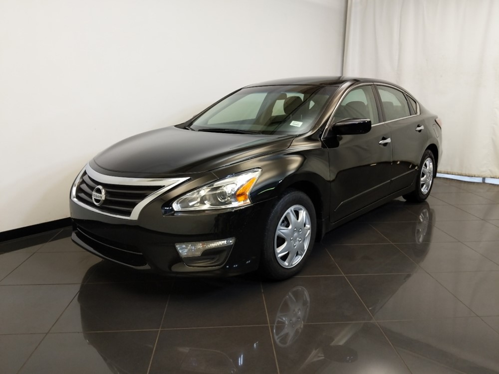 2014 Nissan Altima - Driver Front Bumper