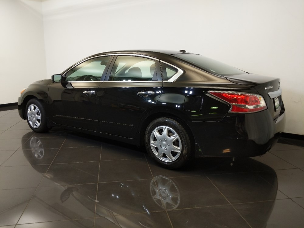 2014 Nissan Altima - Driver Rear Side