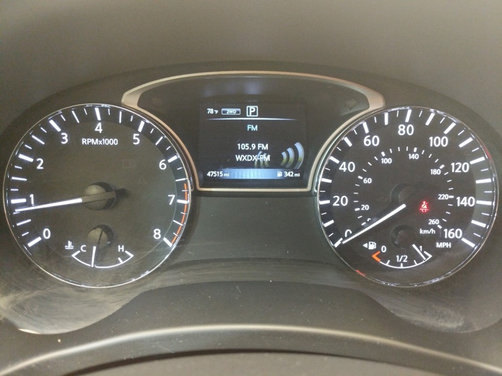 2017 Nissan Pathfinder - Odometer Close Up