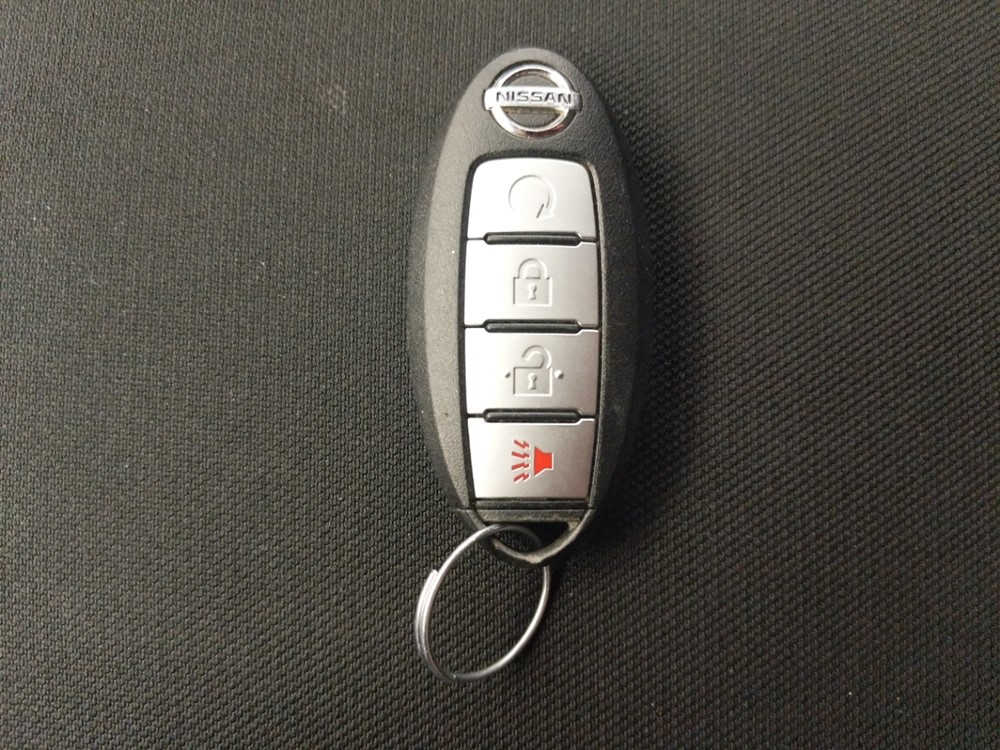 2017 Nissan Pathfinder - Keys
